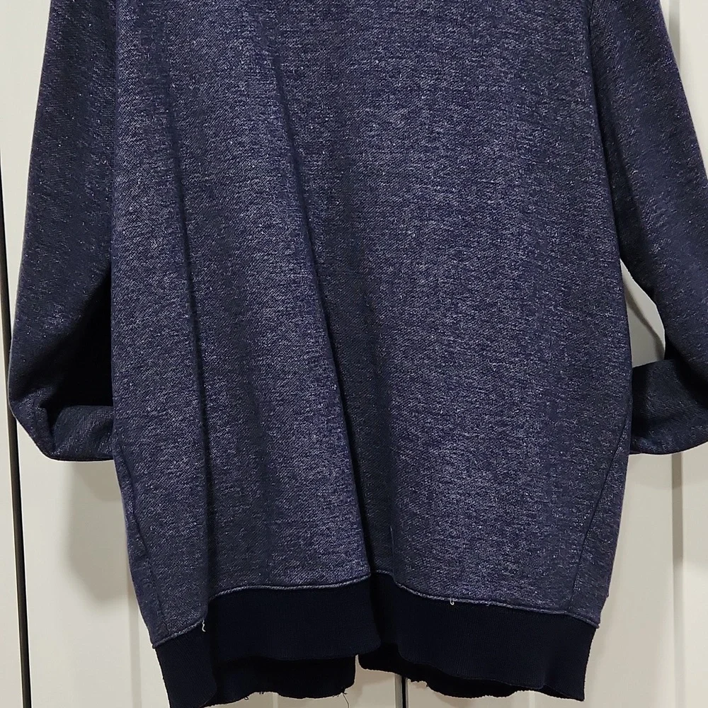 Sweater - Picture 4 of 8
